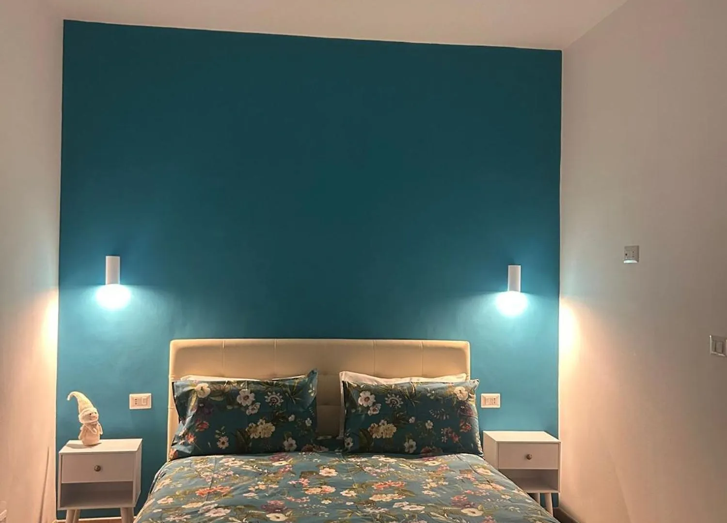 Aurora\'S Home location